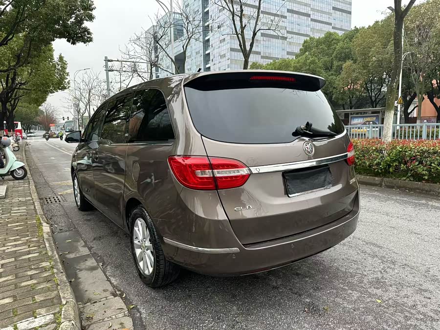 Buick GL8 2013