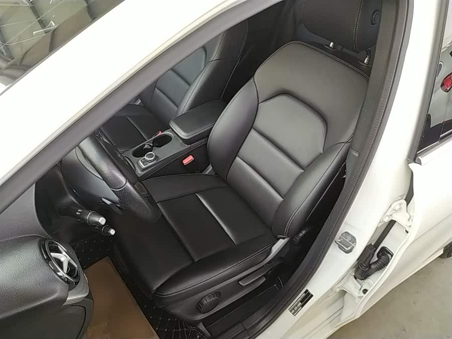 Mercedes-Benz B-Class 2019 — фото 15