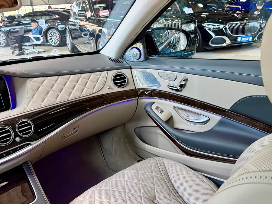Mercedes-Benz Maybach S-Class 2017 — фото 26