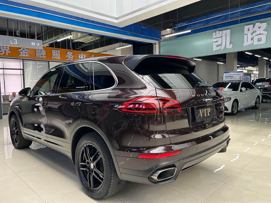 Porsche Cayenne 2016