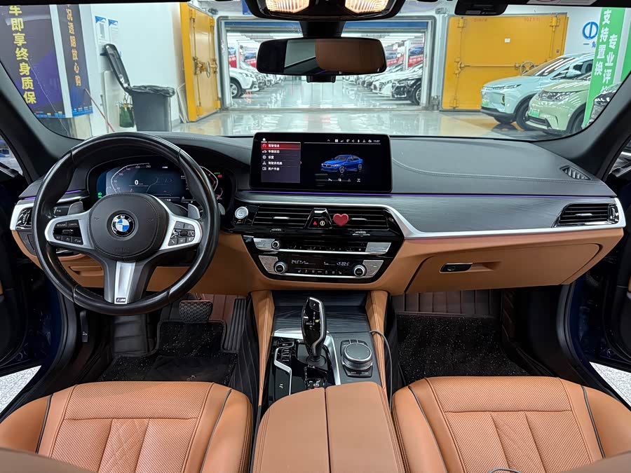 BMW 5 Series 2021 — фото 14