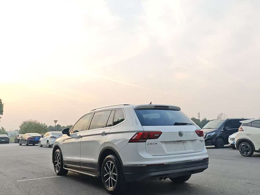 Volkswagen Tiguan L 2017