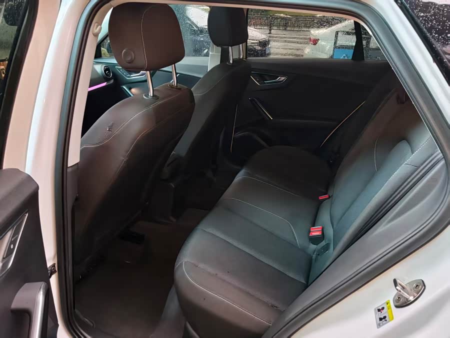 Audi Q2L 2018