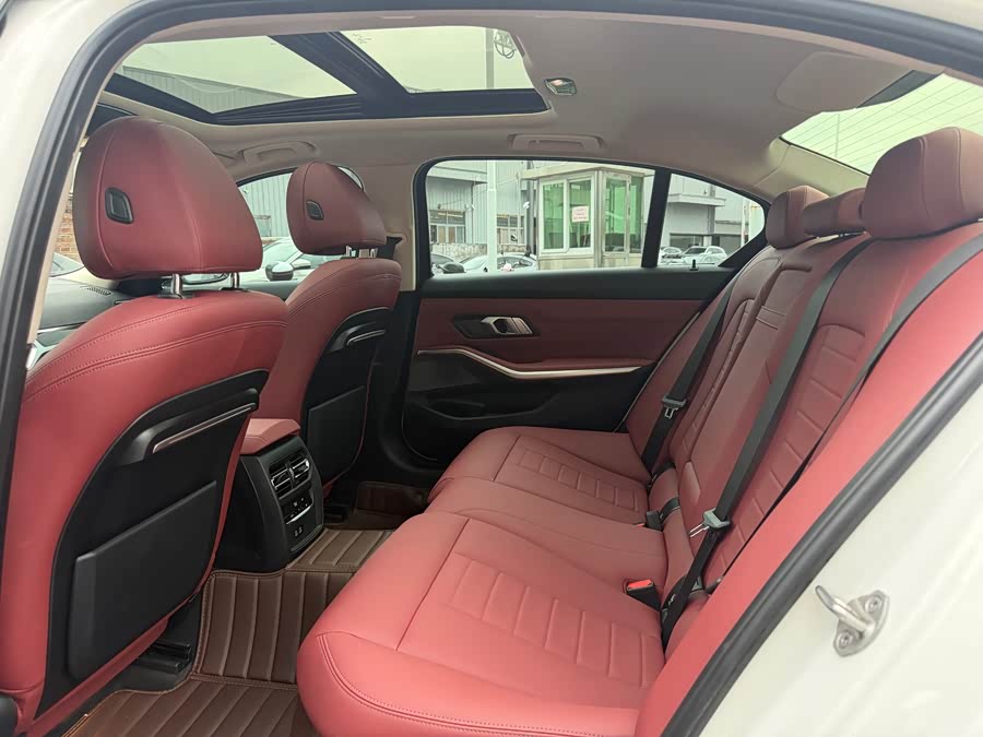 BMW 3 Series 2021
