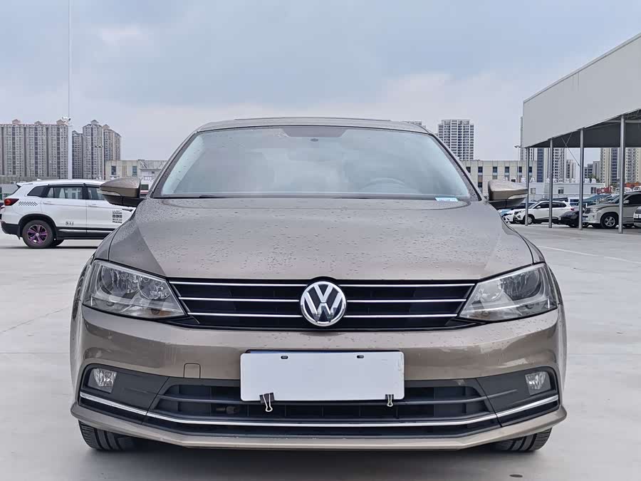 Volkswagen Sagitar 2017