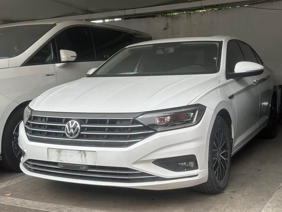 Volkswagen Sagitar 2019