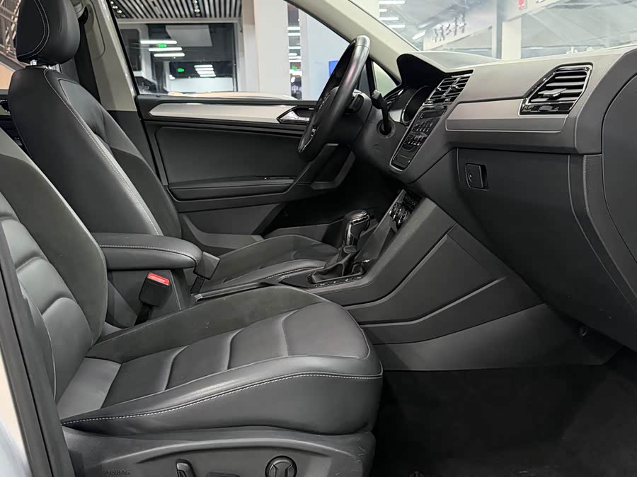 Volkswagen Tiguan L 2020