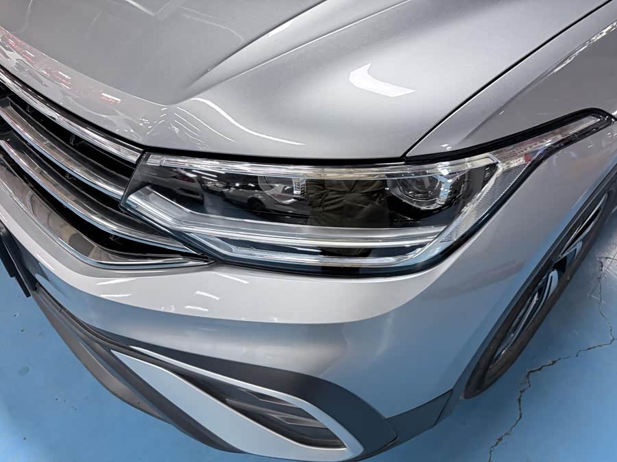 Volkswagen Tiguan L 2022