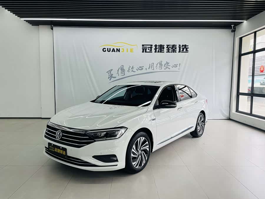 Volkswagen Sagitar 2022