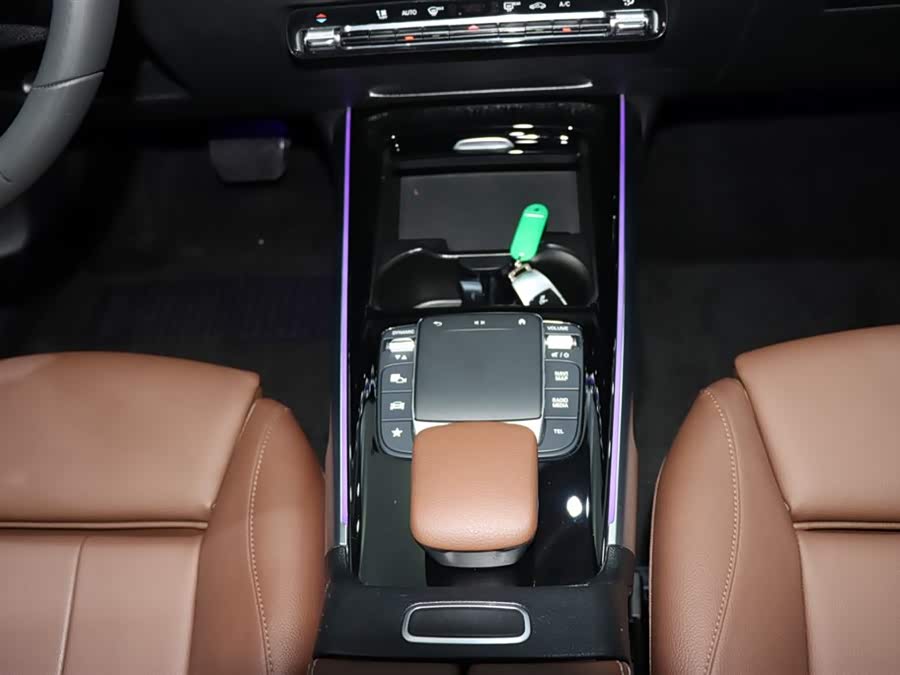 Mercedes-Benz GLB 2020 — фото 14