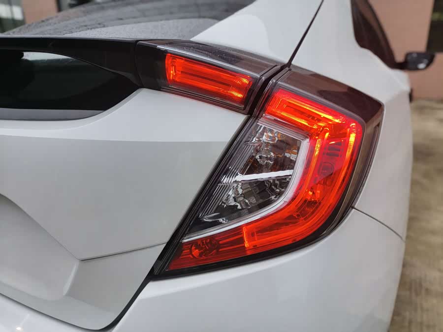 Honda Civic 2021 — фото 18