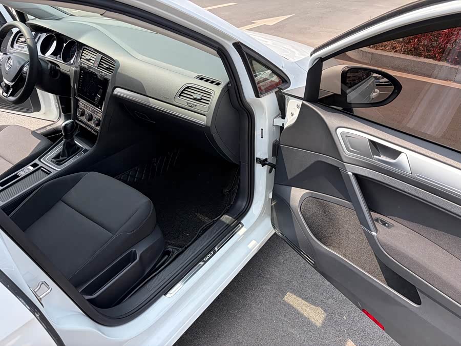 Volkswagen Golf 2020