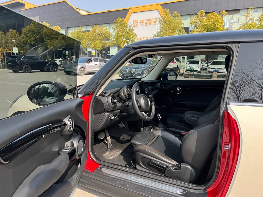 MINI MINI 2019