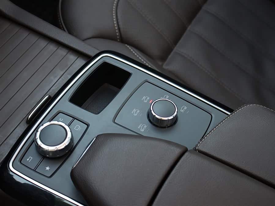 Mercedes-Benz GLE 2018 — фото 15