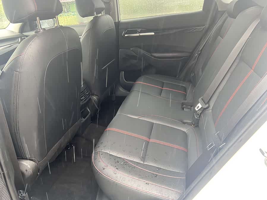Kia KX3 Proud Running 2021