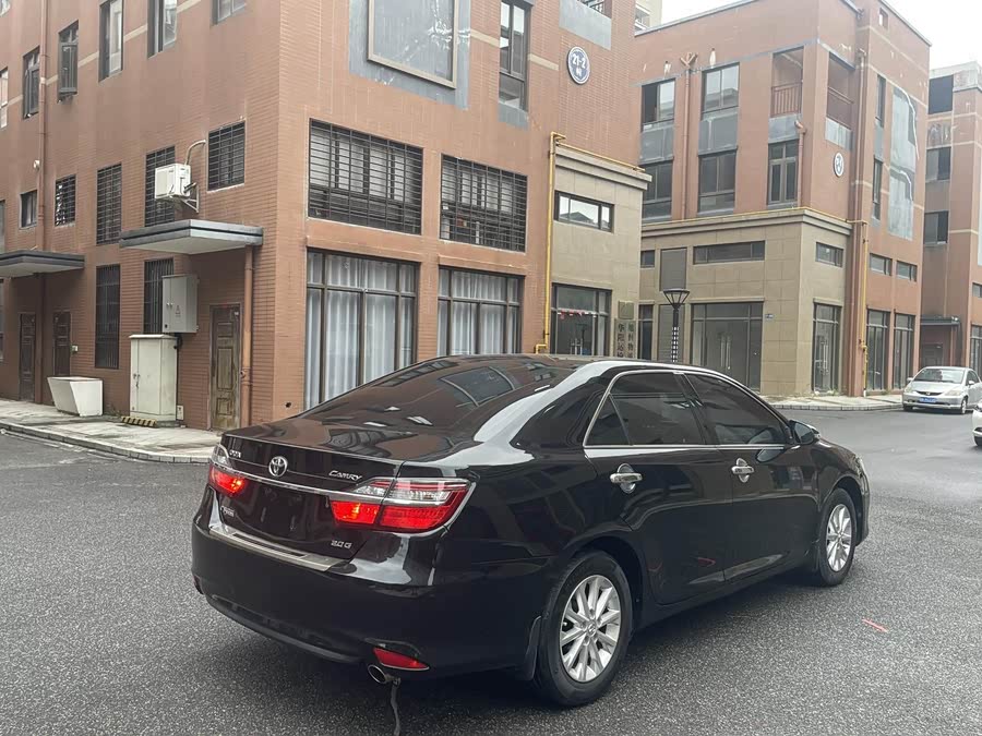 Toyota Camry 2016