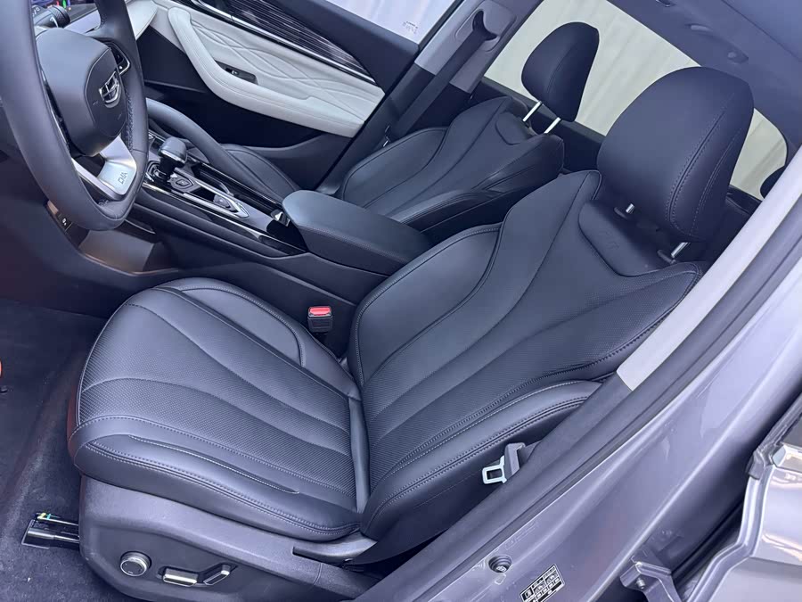 Geely Xingyue L 2023