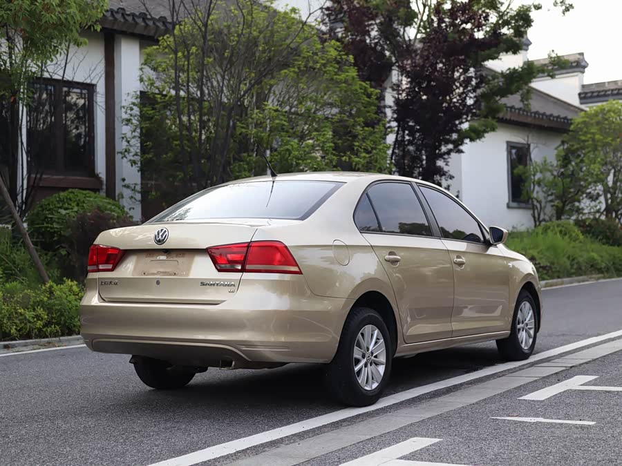 Volkswagen Santana 2013