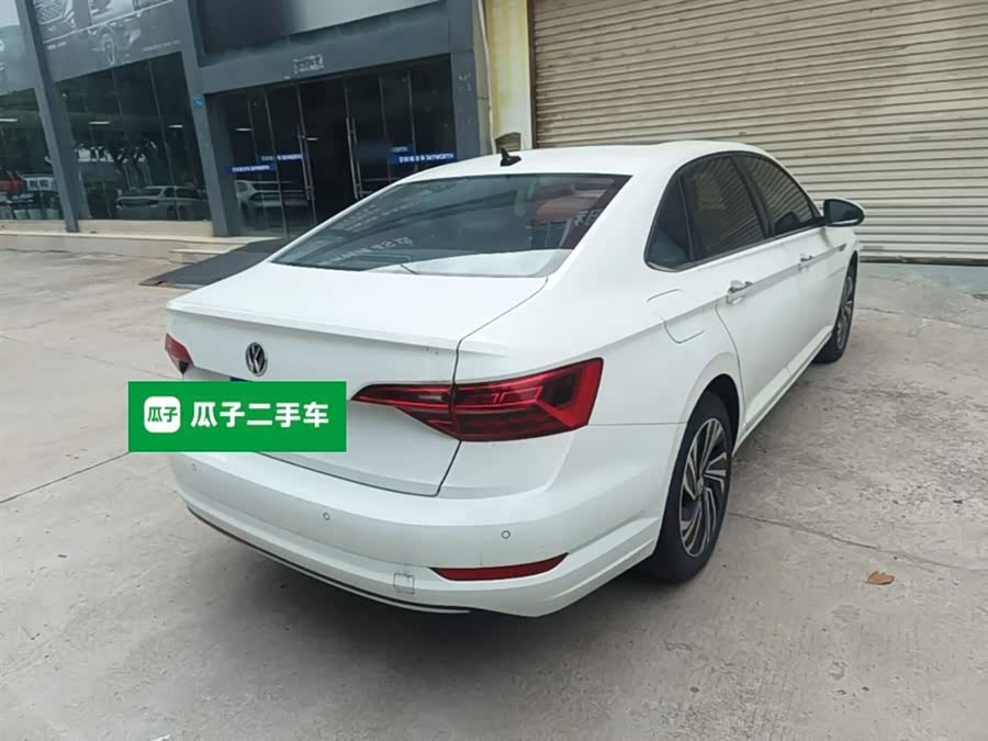 Volkswagen Sagitar 2022