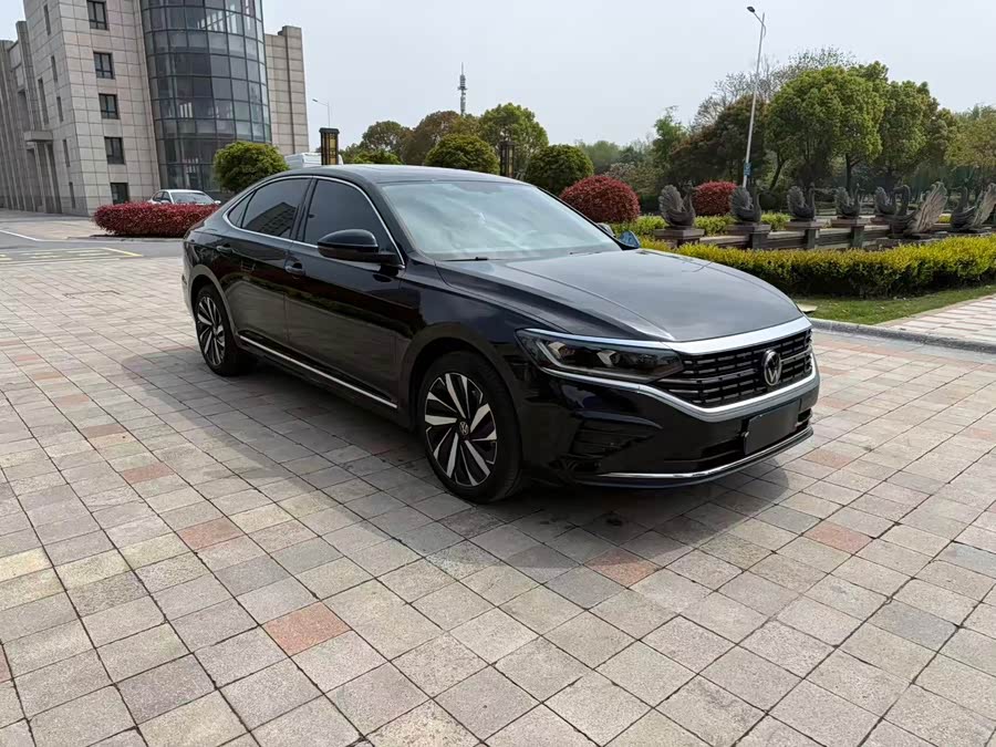 Volkswagen Passat 2023