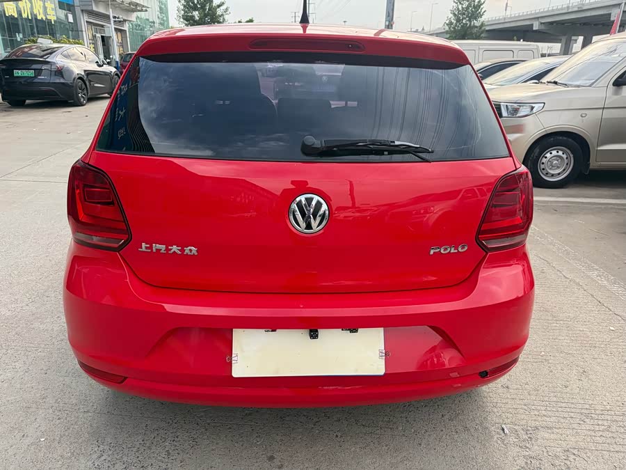 Volkswagen Polo 2016