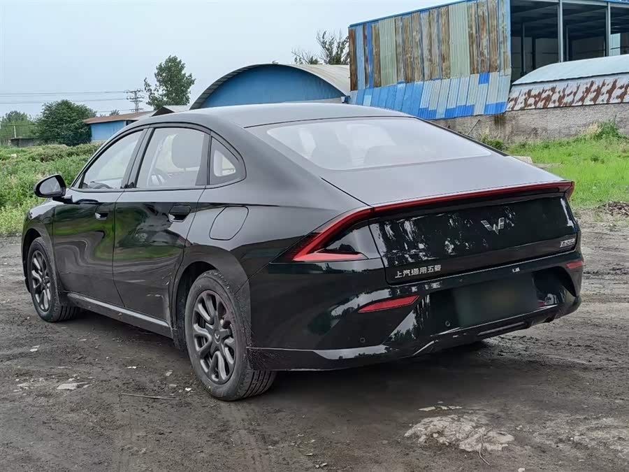 Wuling Starlight 2025
