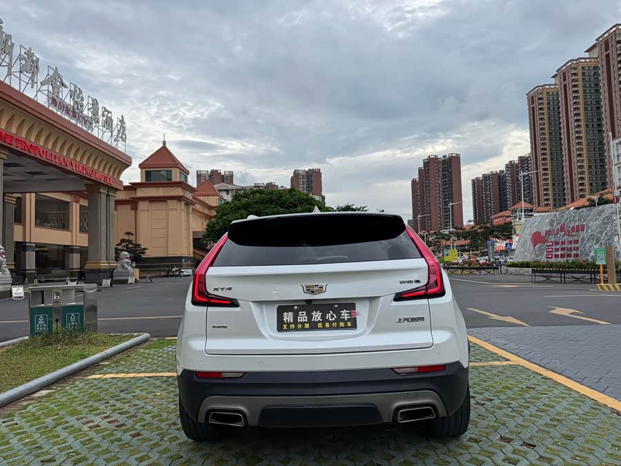 Cadillac XT4 2018