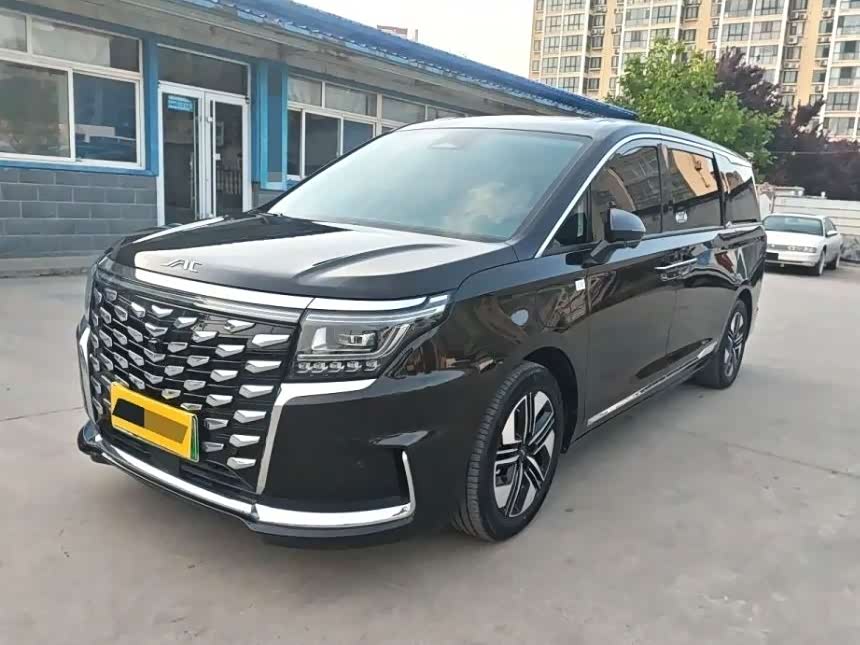 JAC Ruifeng RF8 PHEV 2024