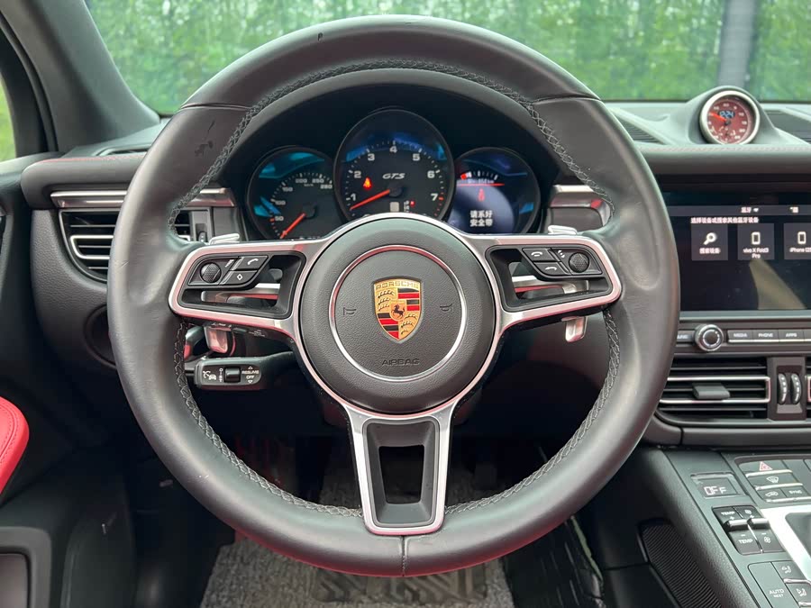 Porsche Macan 2020 — фото 16