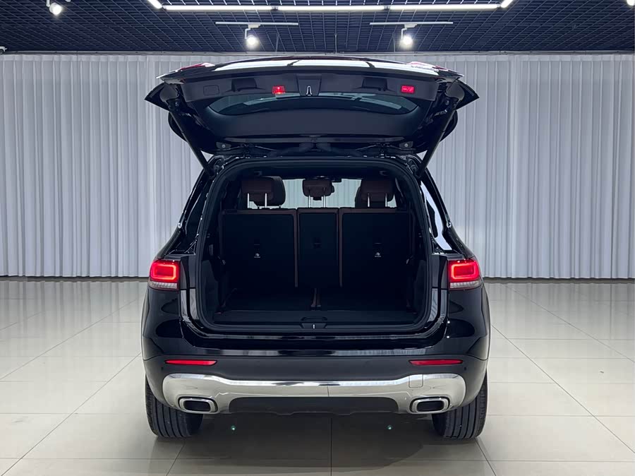 Mercedes-Benz GLB 2023