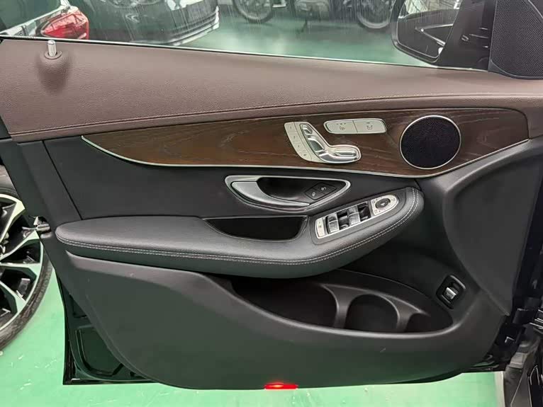 Mercedes-Benz GLC 2021 — фото 14
