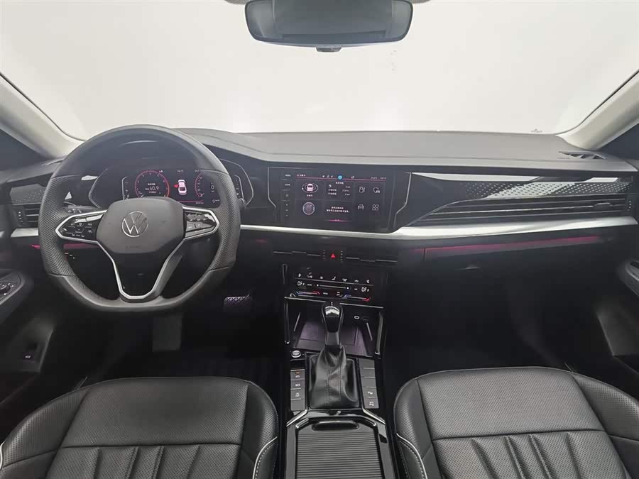 Volkswagen Passat 2024