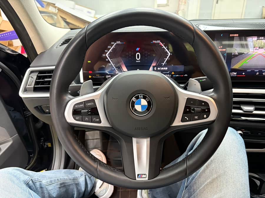 BMW 3 Series 2024 — фото 18