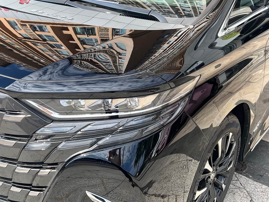 Toyota Alphard 2024 — фото 26