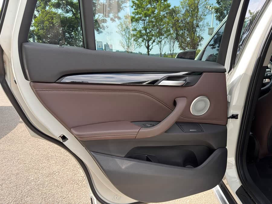 BMW X1 2022 — фото 18