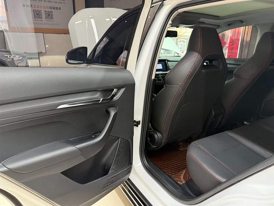 Skoda Kamiq 2023 — фото 17