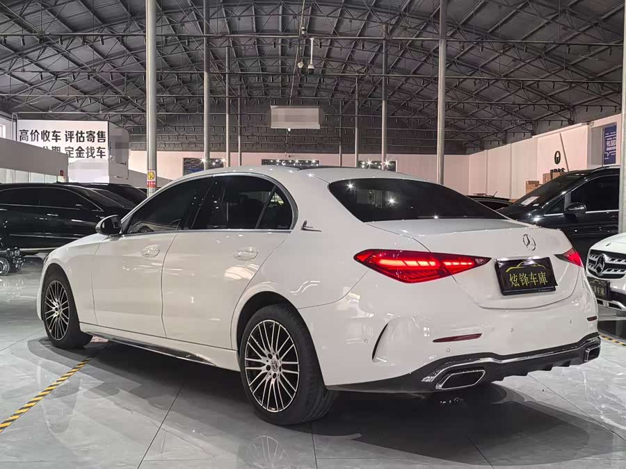 Mercedes-Benz C-Class 2025