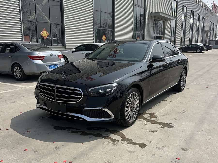 Mercedes-Benz E-Class 2022
