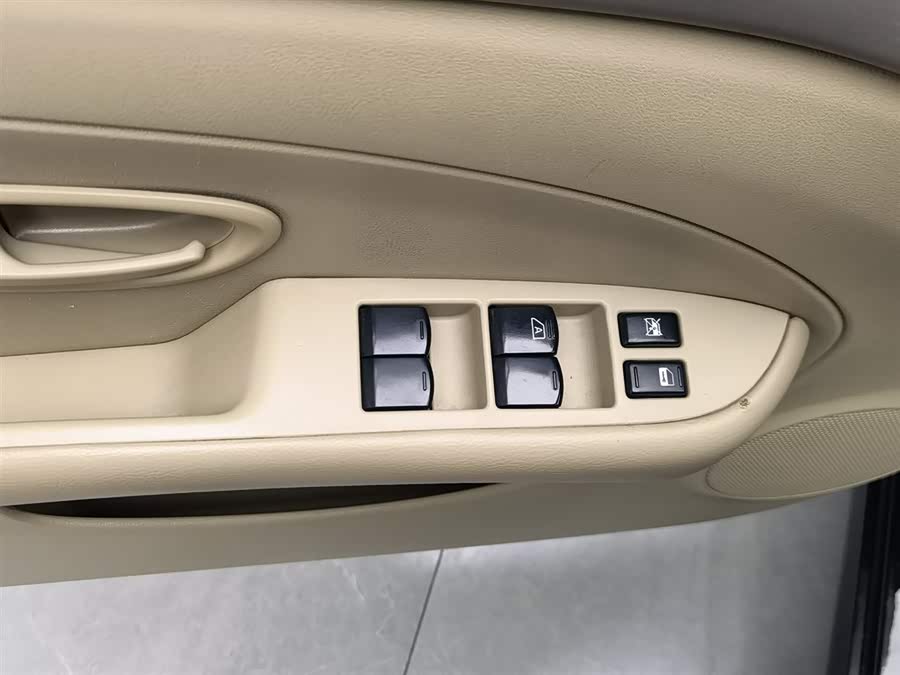 Nissan Sylphy 2018 — фото 9