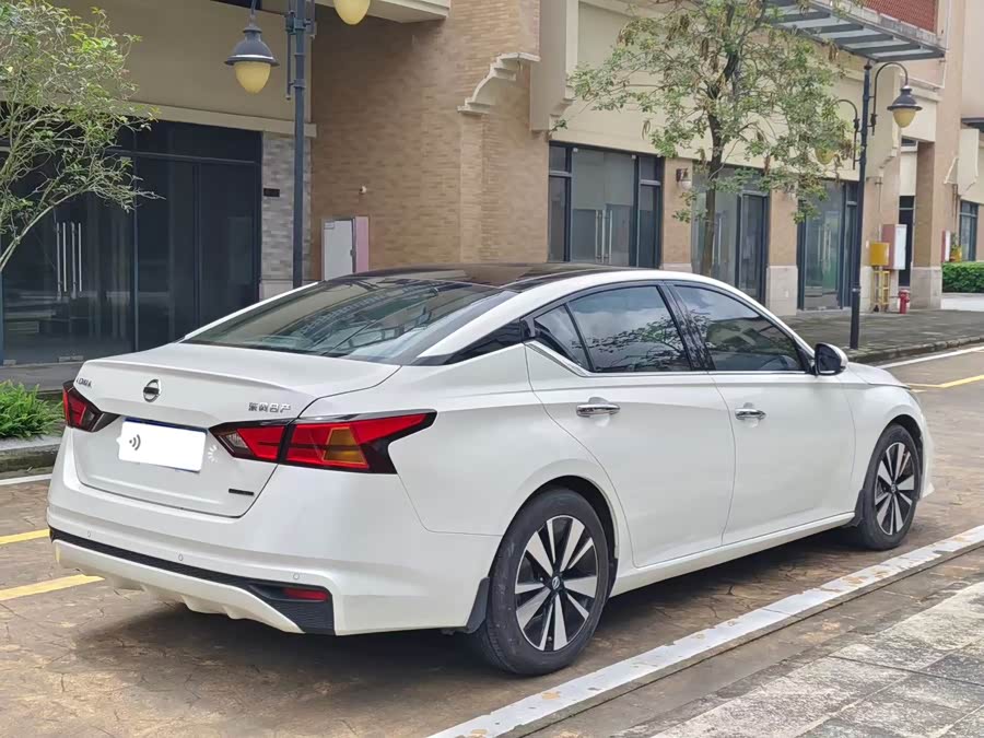 Nissan Teana 2021