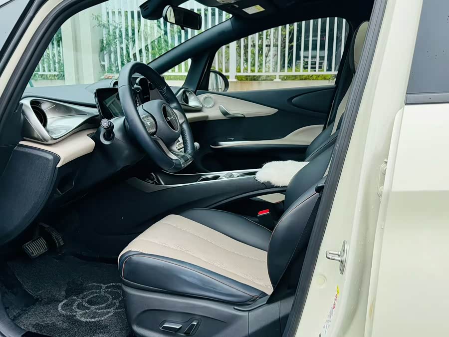 BYD Dolphin 2023