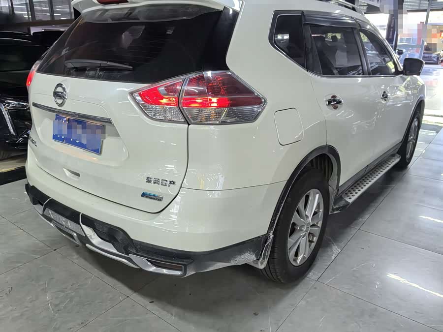 Nissan X-Trail 2015