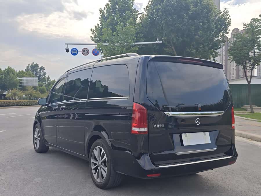 Mercedes-Benz V-Class 2020