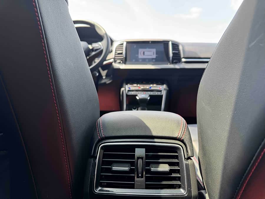 Skoda Korok 2023 — фото 18