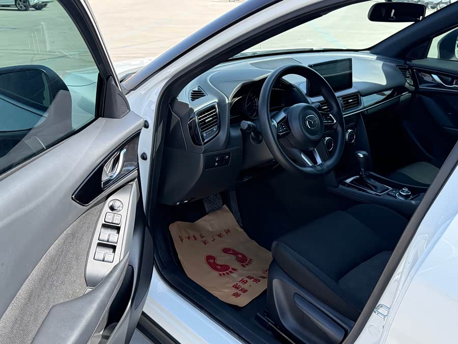 Mazda CX-4 2021