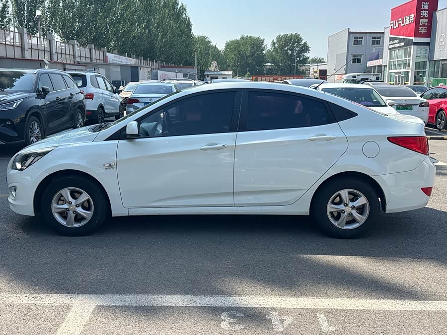 Hyundai Accent 2016