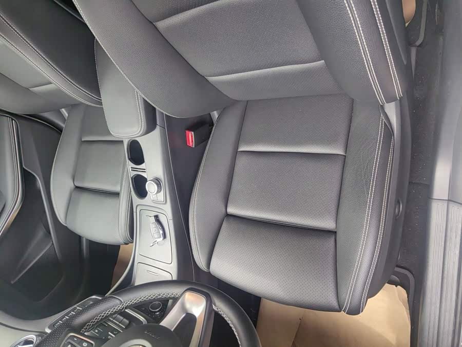 Mercedes-Benz GLA 2016
