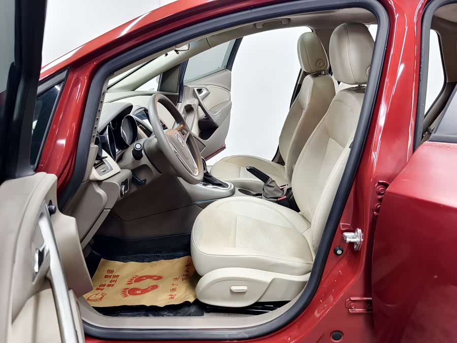 Buick Excelle GT 2013 — фото 11