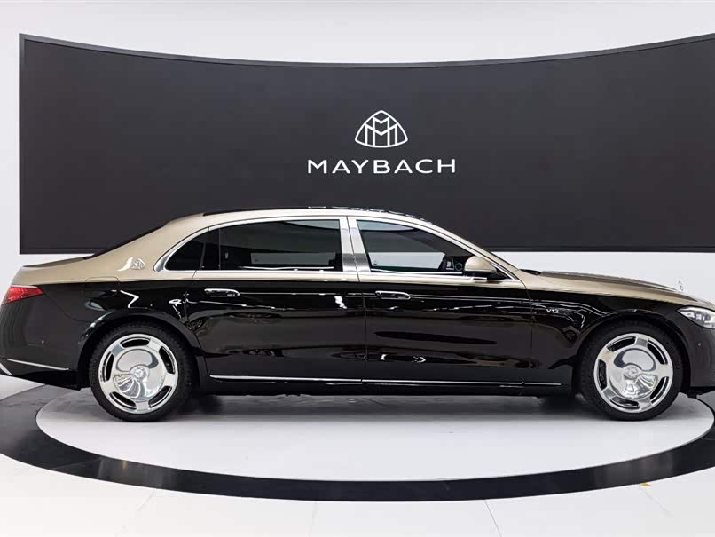 Mercedes-Benz Maybach S-Class 2022 — фото 8