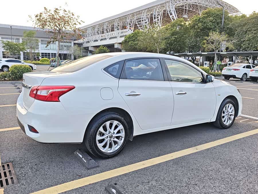 Nissan Sylphy 2022 — фото 19